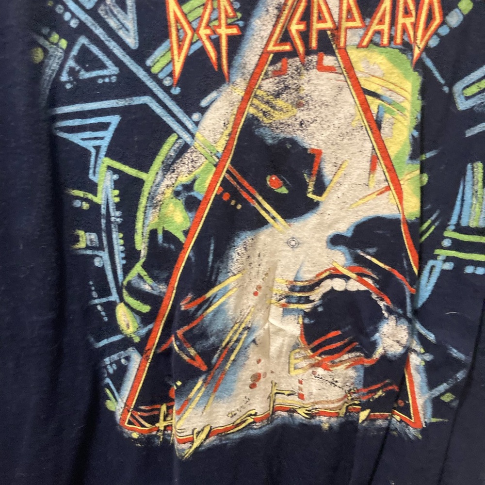 Def Leppard concert t shirt